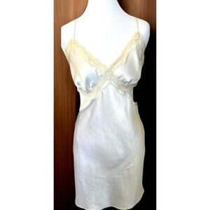 I do, Victoria's Secret bridal babydoll slip white lace cut out chemise Sexy L